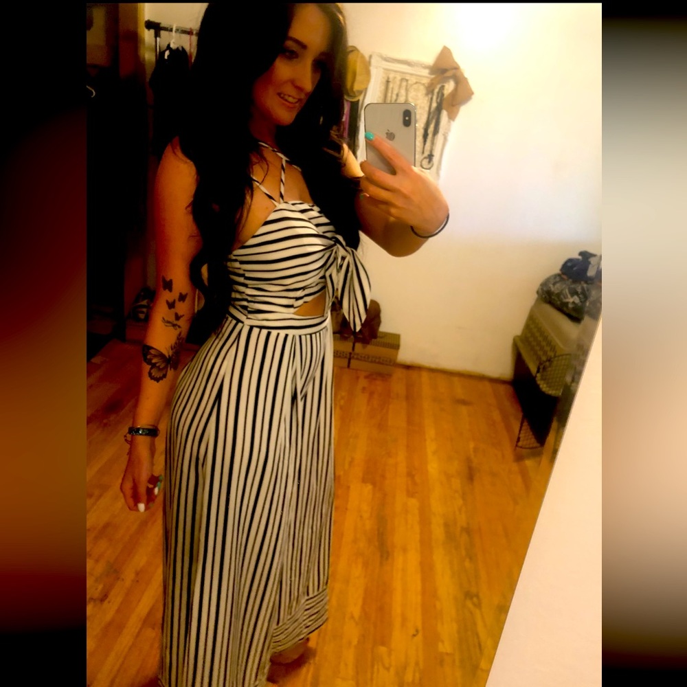 Black & white striped bodysuit/jumper hardly worn super cute!